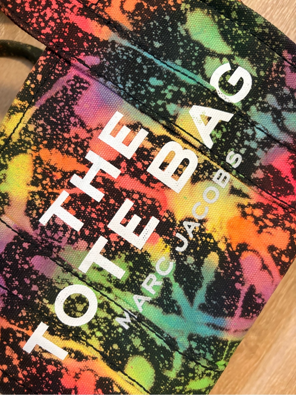 Small Marc Jacobs “Neon Rainbow Splatter” 🌈 The Tote Bag - Picture 2 of 9
